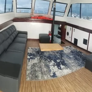 25.-DEFFENDER 48 FT Up to 14 people - Image 4