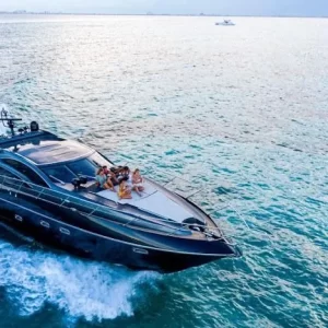 14. SUNSEEKER 64 FT - Image 2