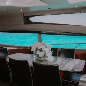 2. Sunseeker 82 " - Image 14